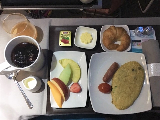 ハワイアン航空ビジネスクラスの機内食