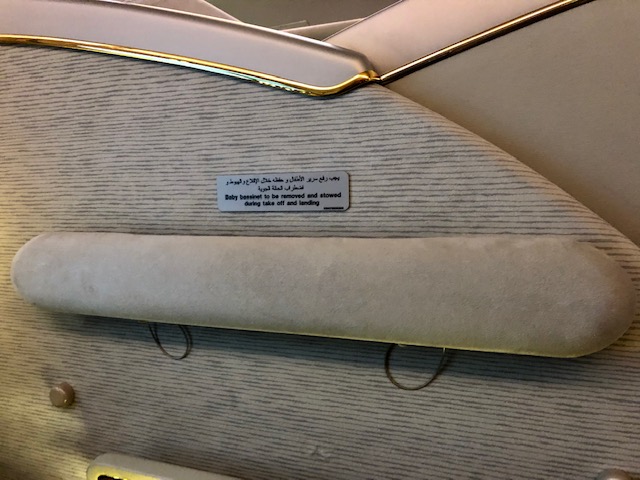 エミレーツA380ファーストクラスのシート