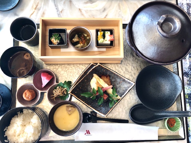 名古屋マリオットのラウンジの和定食