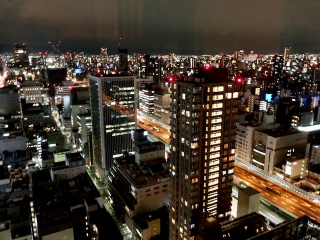 セントレジス大阪の夜景