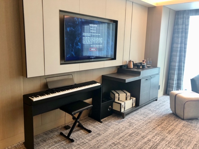 メズム東京 ピアノ