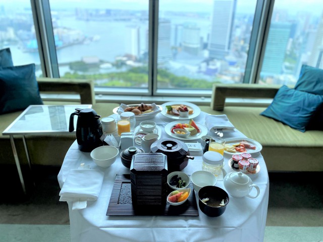 コンラッド東京ルームサービス朝食