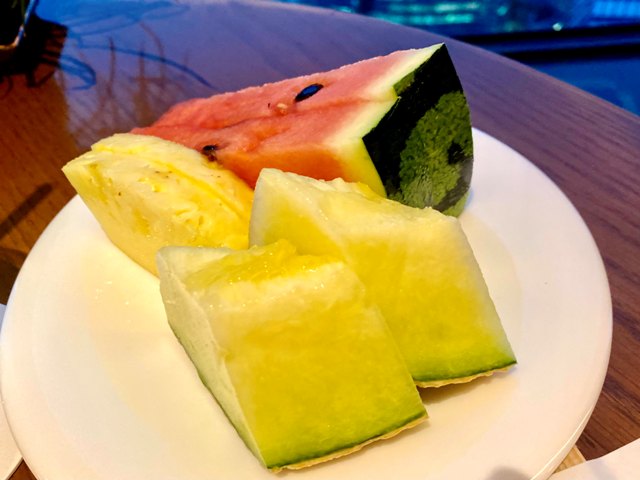 コンラッド東京クラブブラウンジのカクテルタイム
