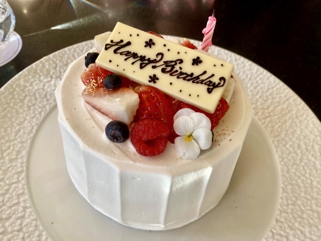 ロク京都HPCJ誕生日ケーキ