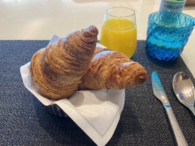 カタール航空ドーハ・アルサファファーストクラスラウンジの朝食