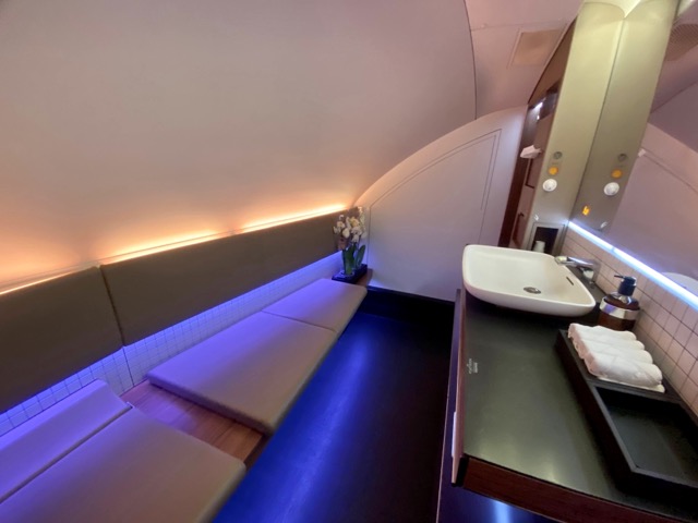 カタール航空A380ファーストクラスのトイレ