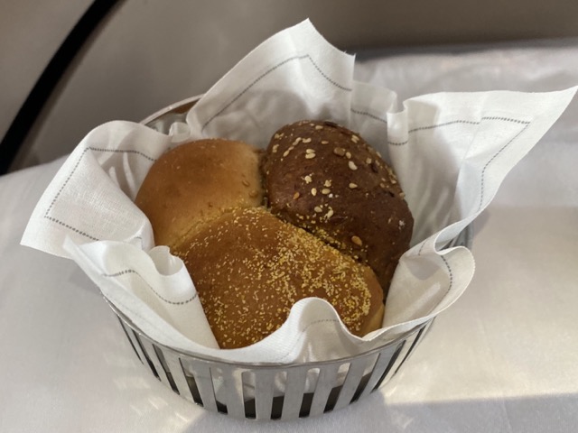 カタール航空ファーストクラス機内食